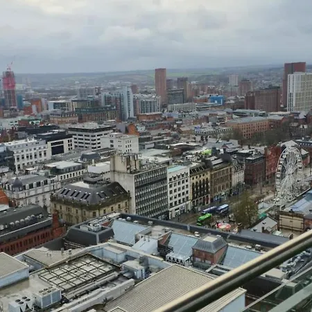 Elegant Duplex Penthouse Centre & Free Parking *