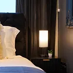 Elegant Duplex Penthouse Centre & Free Parking شقة