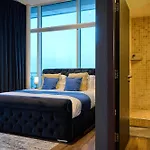 شقة Elegant Duplex Penthouse Centre & Free Parking