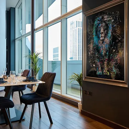Elegant Duplex Penthouse Centre & Free Parking Apartamento *