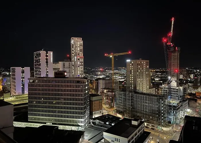 Apartment Elegant Duplex Penthouse Centre & Free Parking