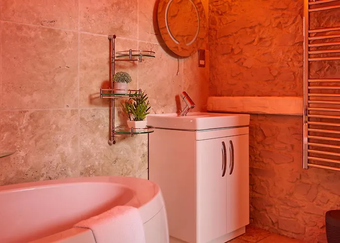 Elegant Duplex Penthouse Centre & Free Parking