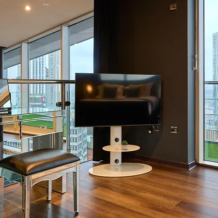 アパート Elegant Duplex Penthouse Centre & Free Parking