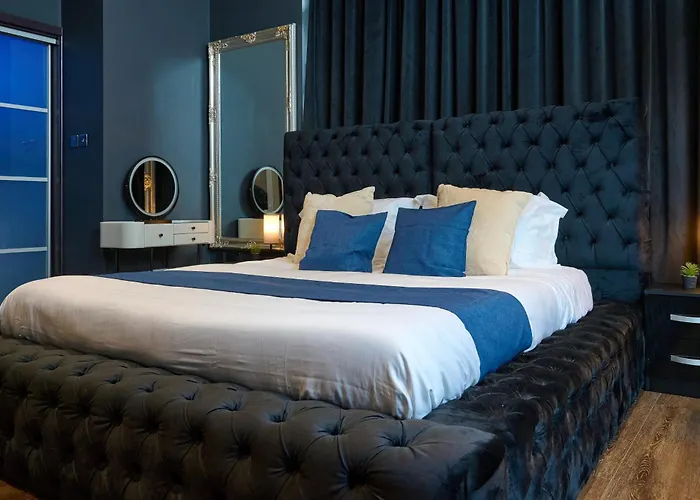 Elegant Duplex Penthouse Centre & Free Parking Apartamento