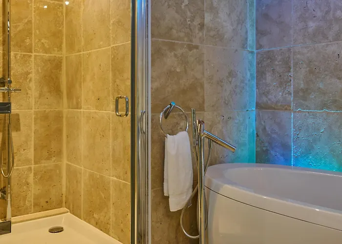 Elegant Duplex Penthouse Centre & Free Parking Apartamento *