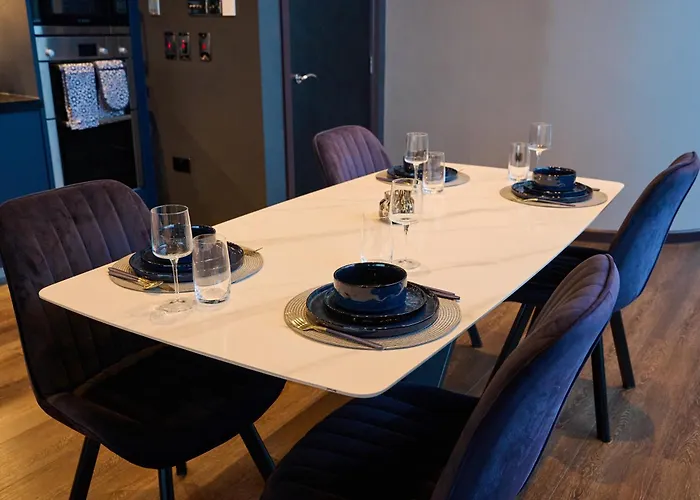 Elegant Duplex Penthouse Centre & Free Parking * Leeds (West Yorkshire)